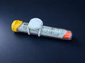 EpiGuard Air White. Tracking adapter for EpiPen cases (Apple AirTag)